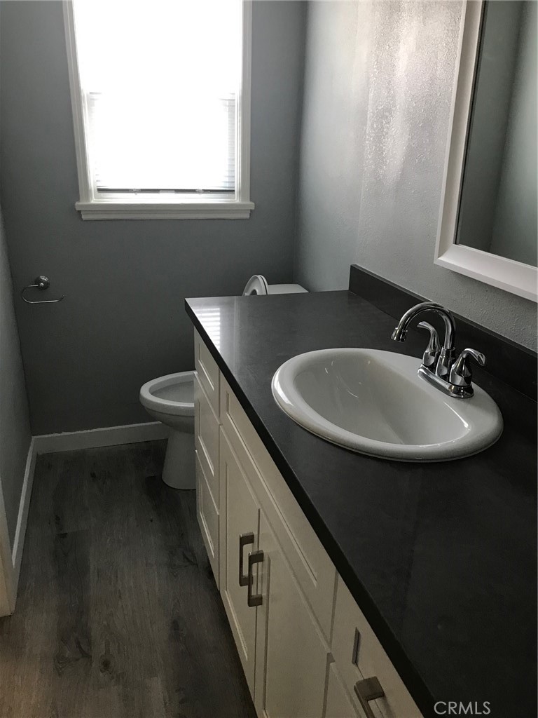 317 S Flower Street Property Photo 12