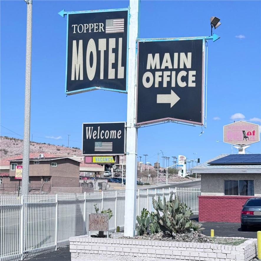 800 W Main Street Property Photo