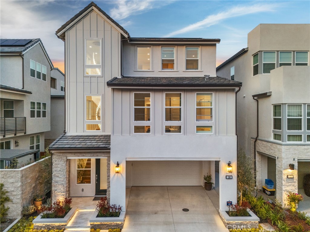 140 Reyes Alley