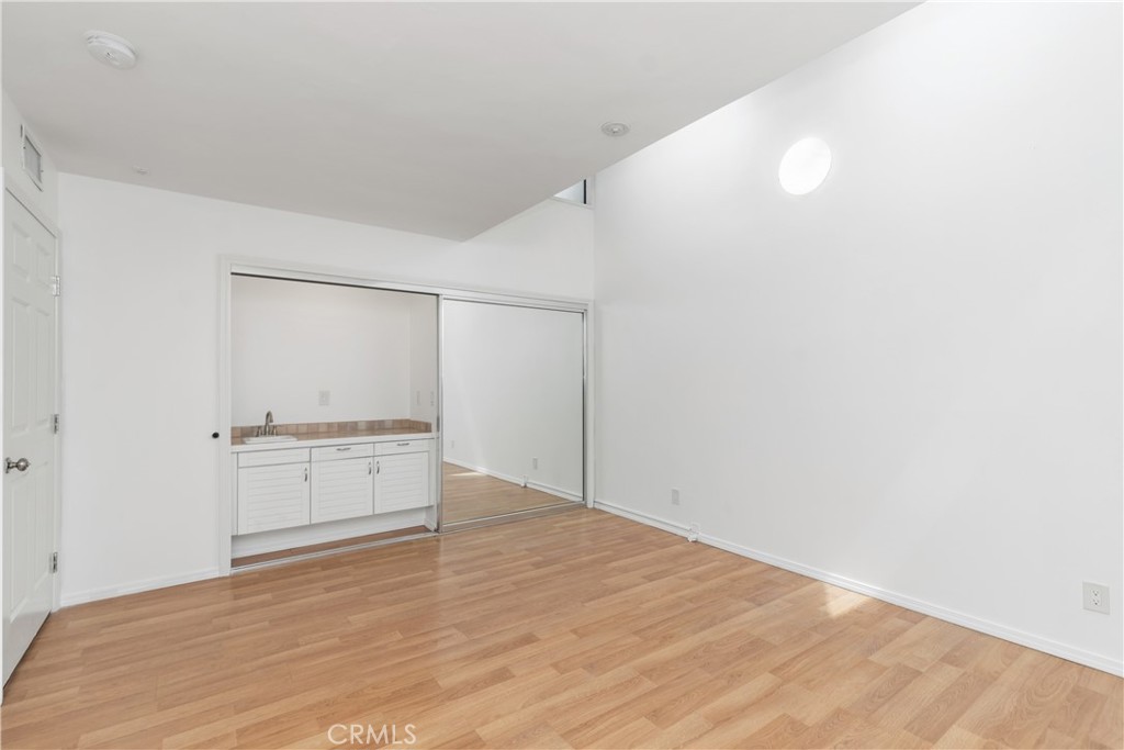 16585 Pacific Coast Property Photo 8