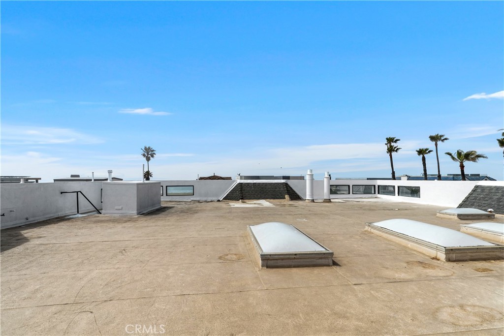 16585 Pacific Coast Property Photo 11