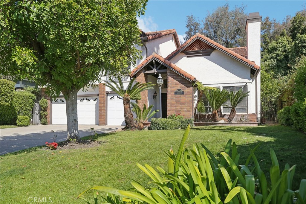25682 Nottingham Court Property Photo 3