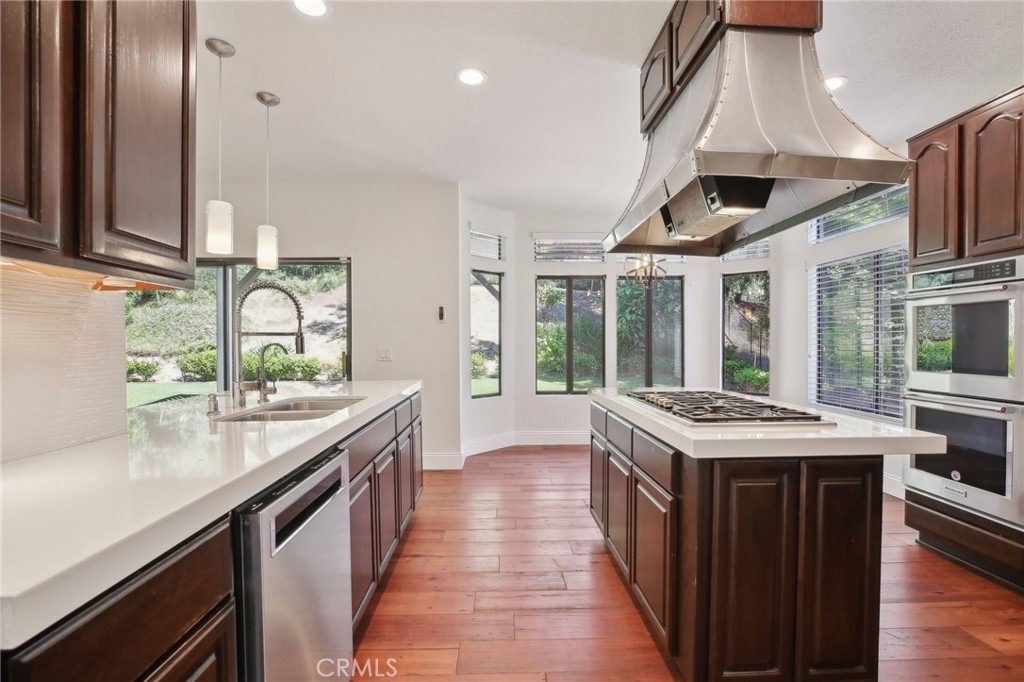 25682 Nottingham Court Property Photo 17
