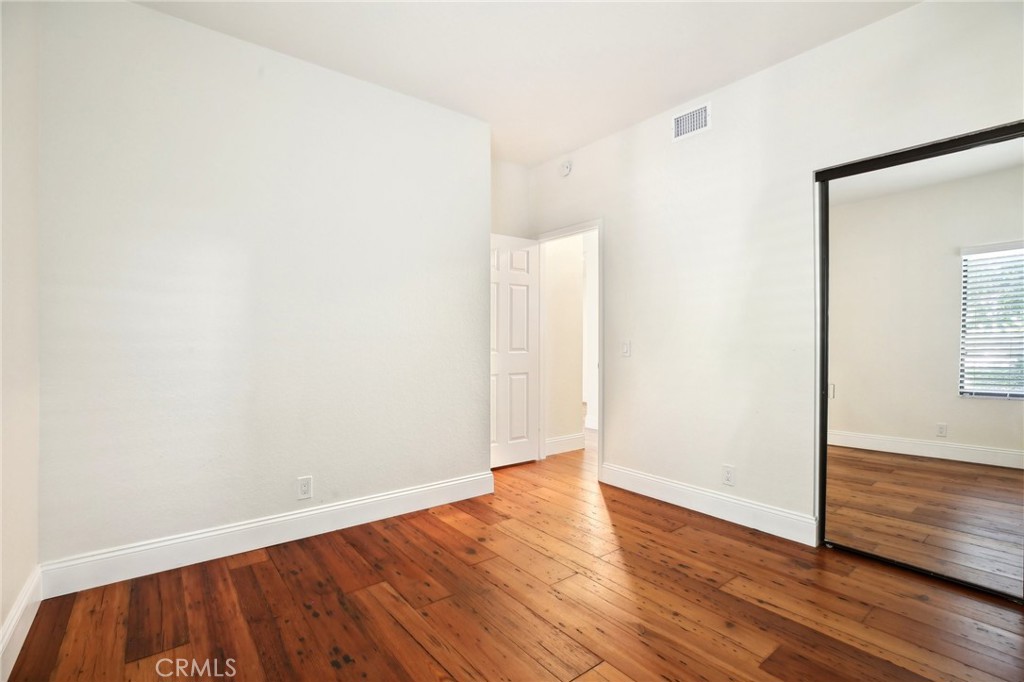25682 Nottingham Court Property Photo 23