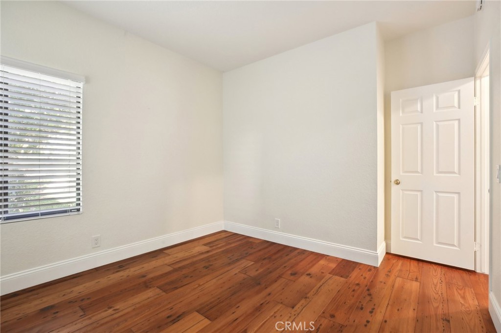 25682 Nottingham Court Property Photo 24