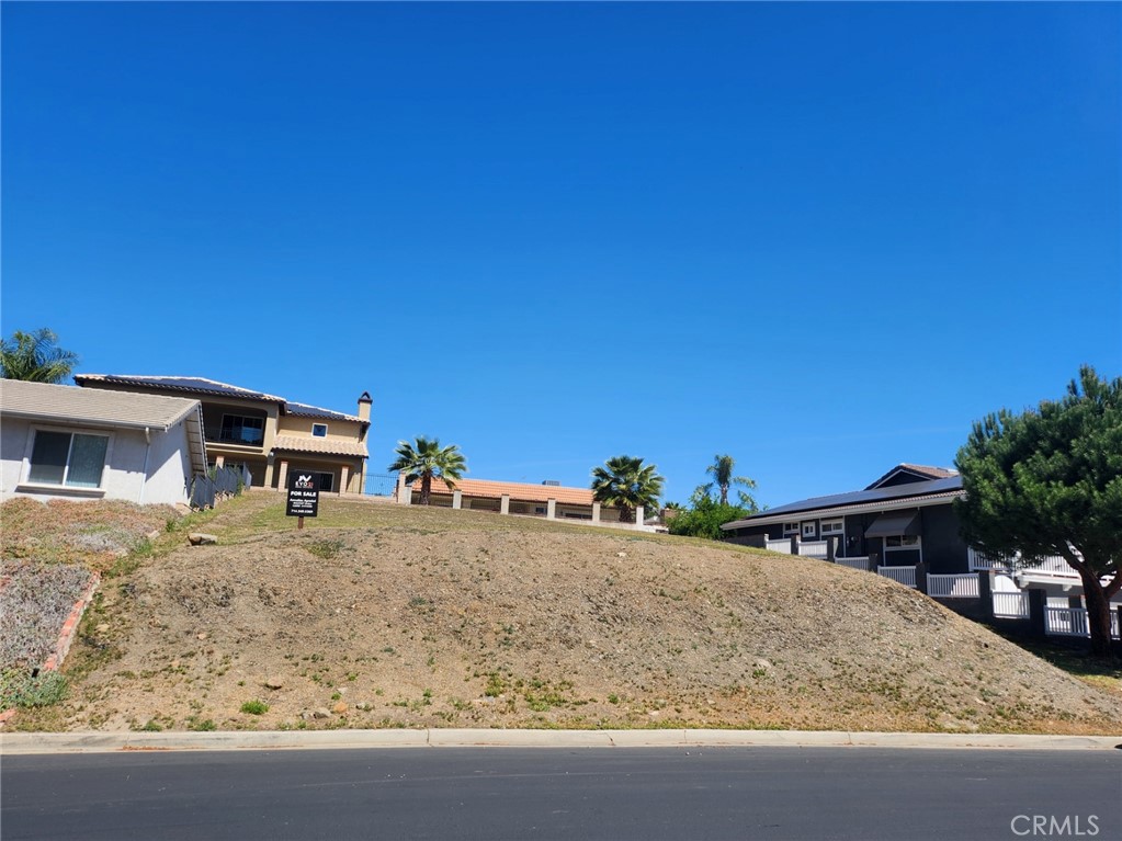 22720 Blue Teal Property Photo 1