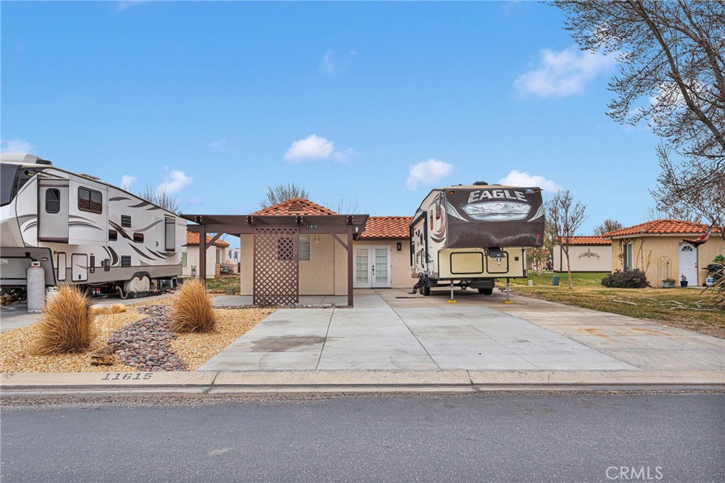 11615 Wedgewood Drive Property Photo 4