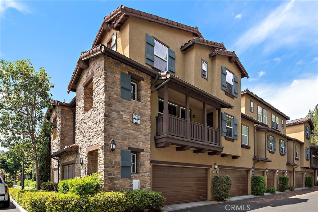 115 Coral Rose Property Photo 1