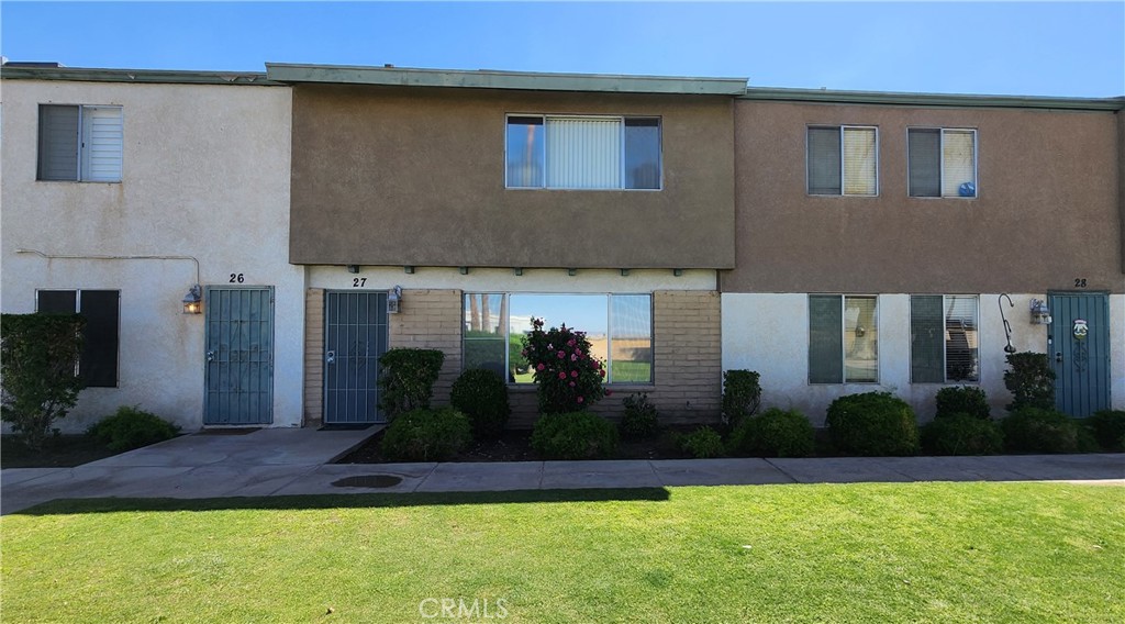 1030 N Lovekin #27 Property Photo