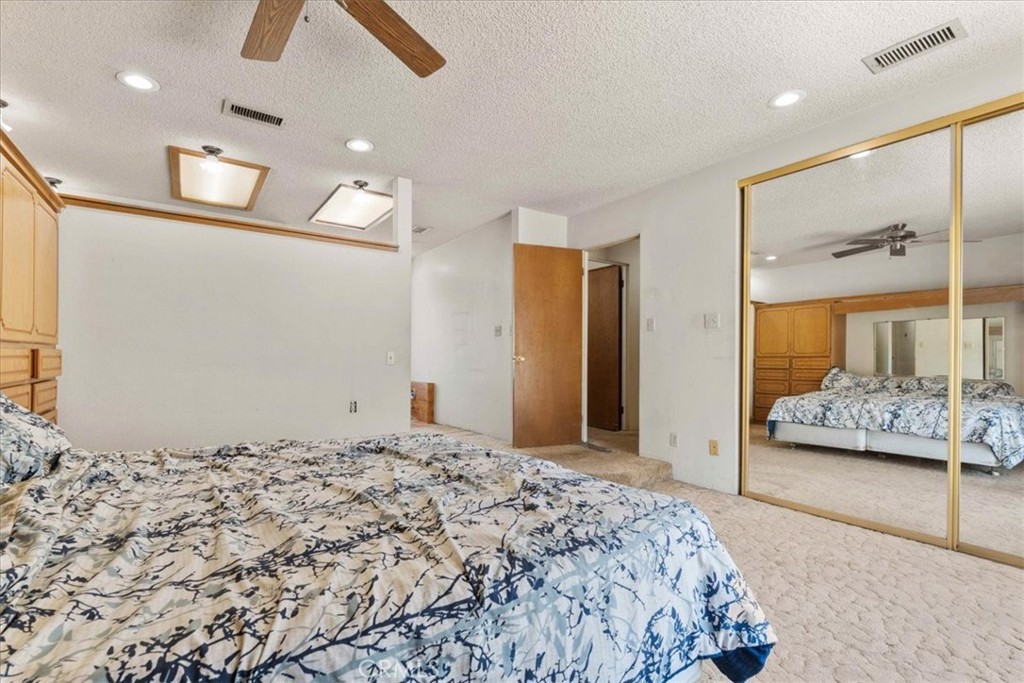 18510 Santa Fe Avenue Property Photo 16