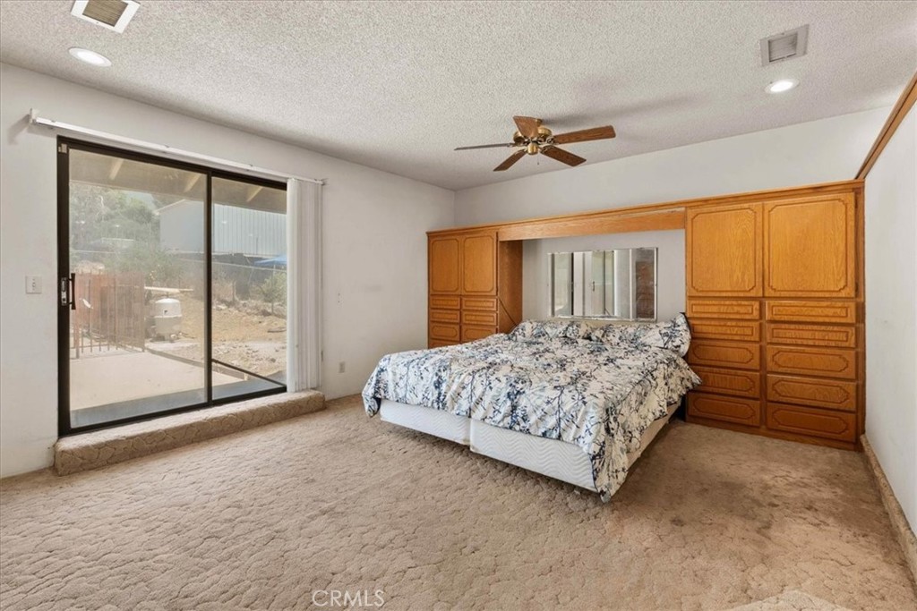 18510 Santa Fe Avenue Property Photo 17