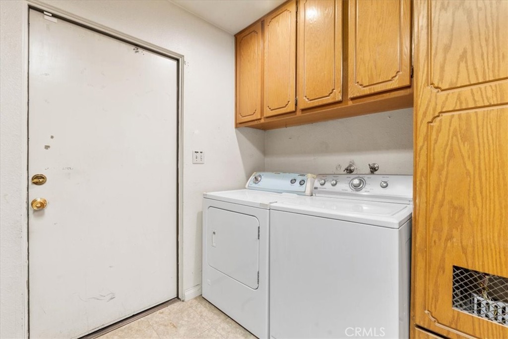 18510 Santa Fe Avenue Property Photo 20
