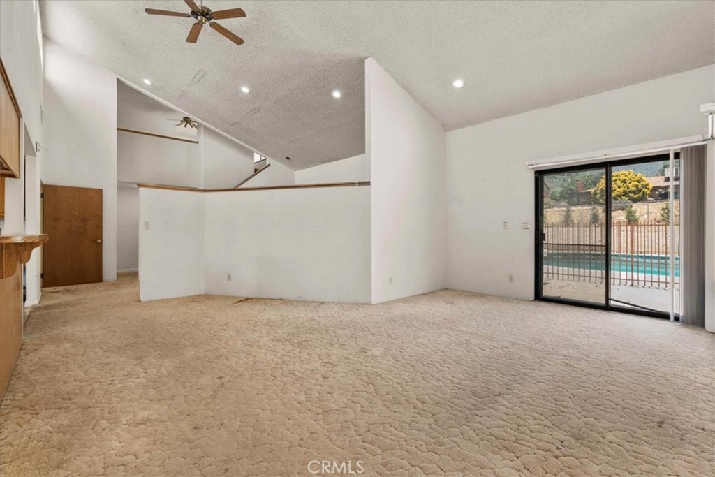 18510 Santa Fe Avenue Property Photo 22