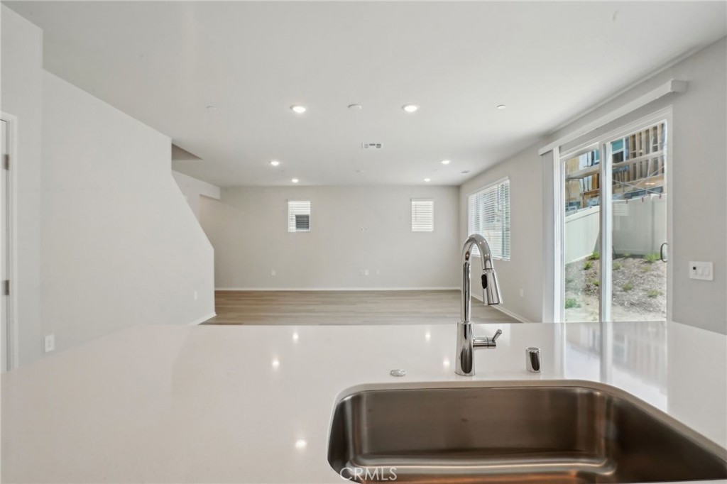2070 Zest Street Property Photo 10