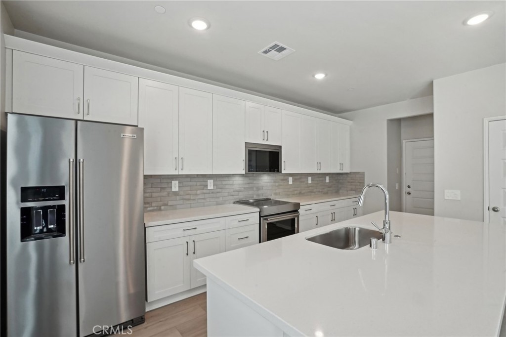 2070 Zest Street Property Photo 11