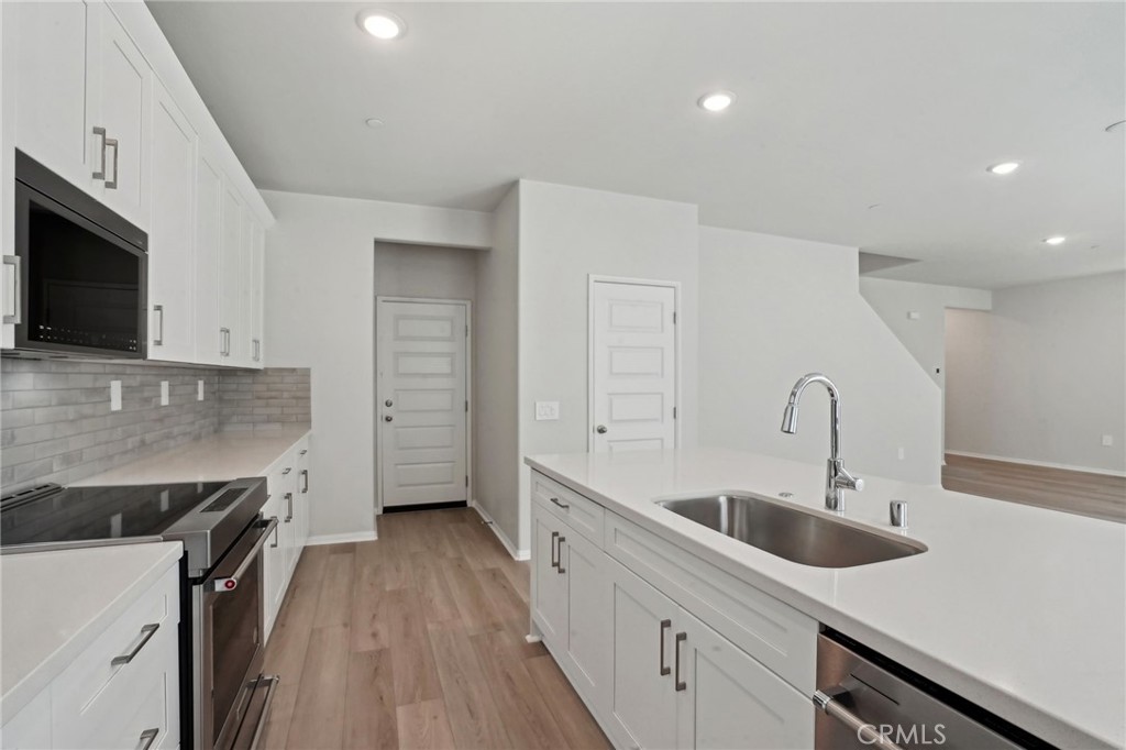 2070 Zest Street Property Photo 12