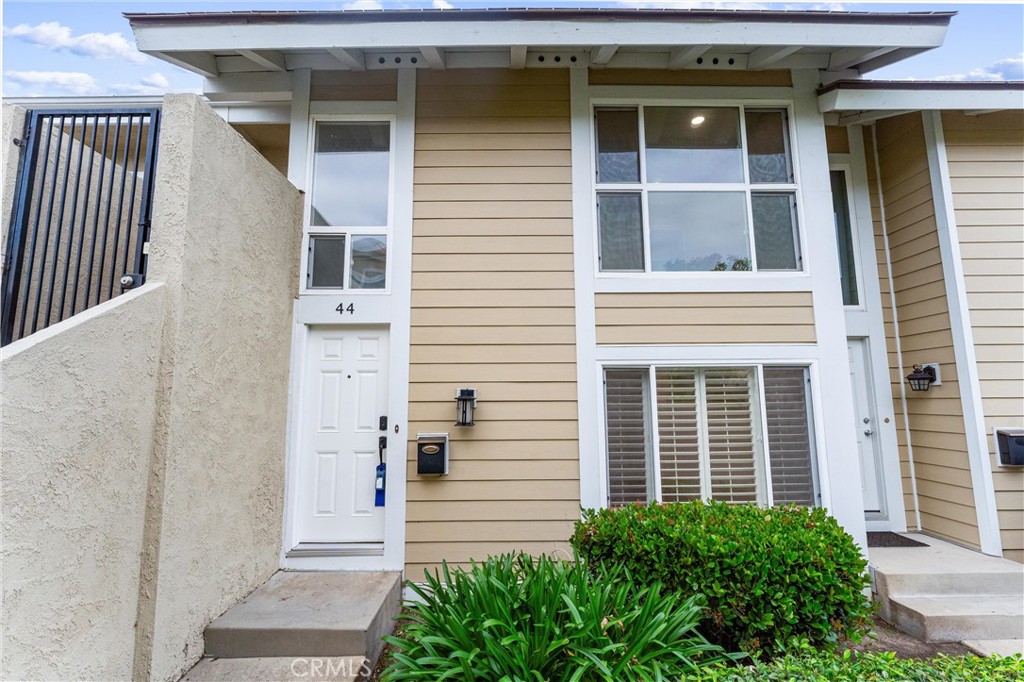 44 Elksford Avenue 3 Property Photo 1
