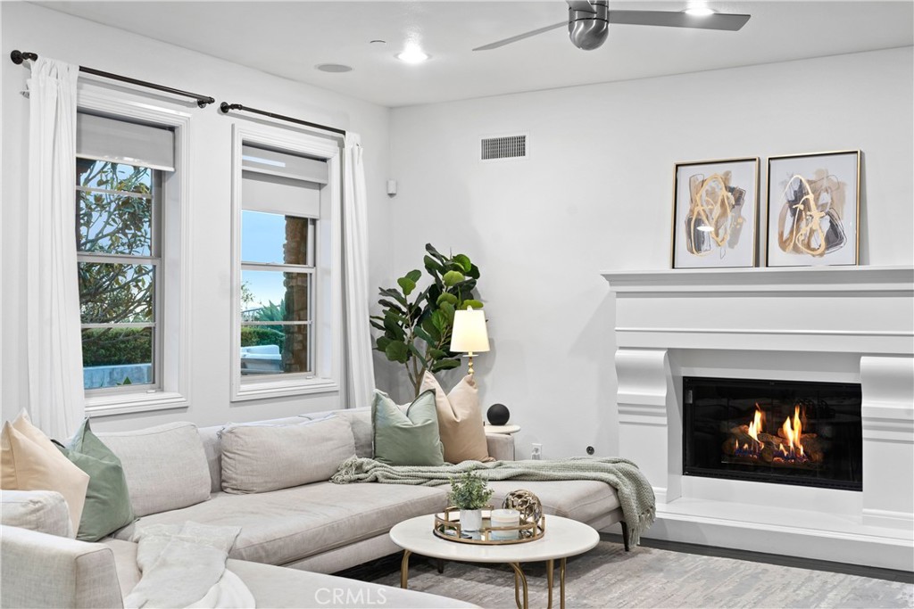 12 Via Alcamo Property Photo 5