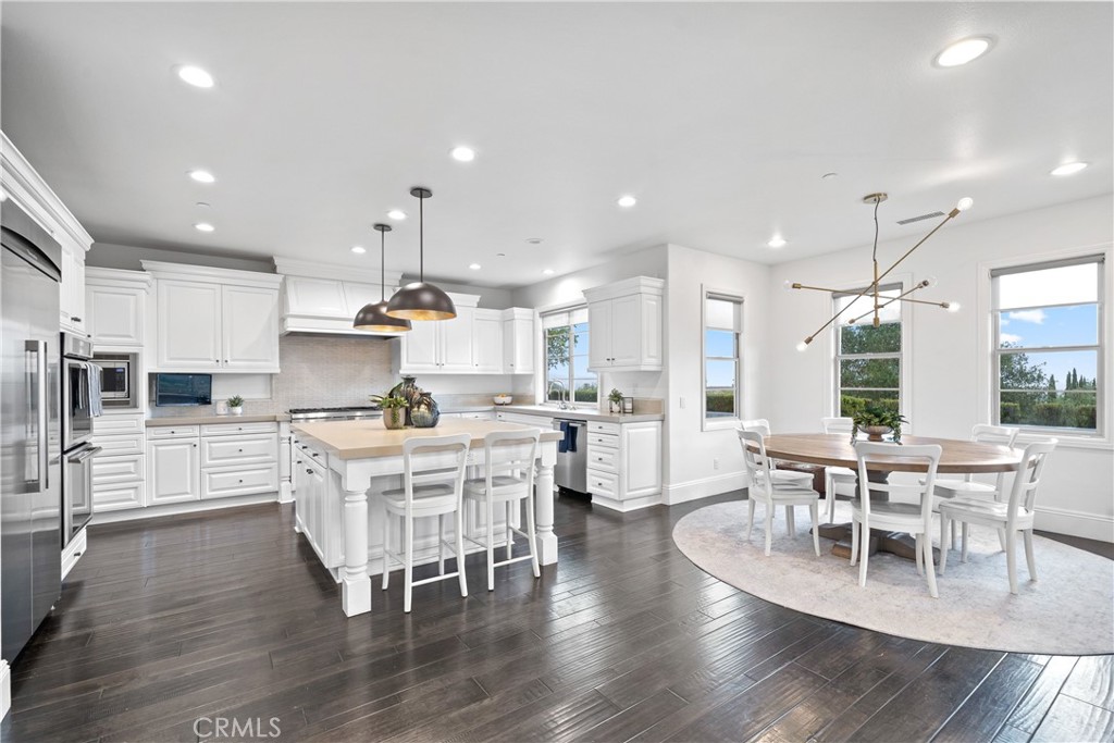 12 Via Alcamo Property Photo 15