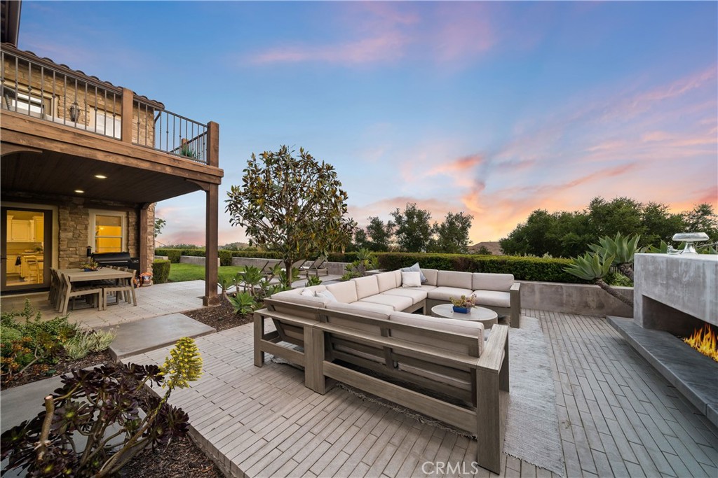 12 Via Alcamo Property Photo 33