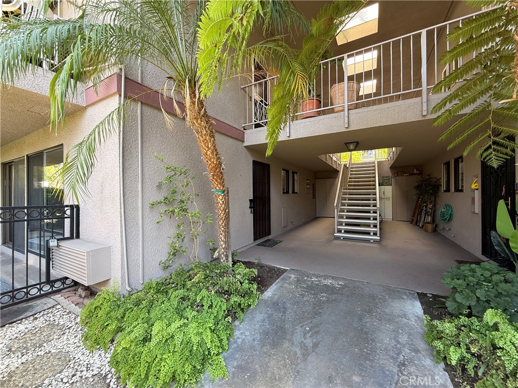 851 Ronda Mendoza B Property Photo 1