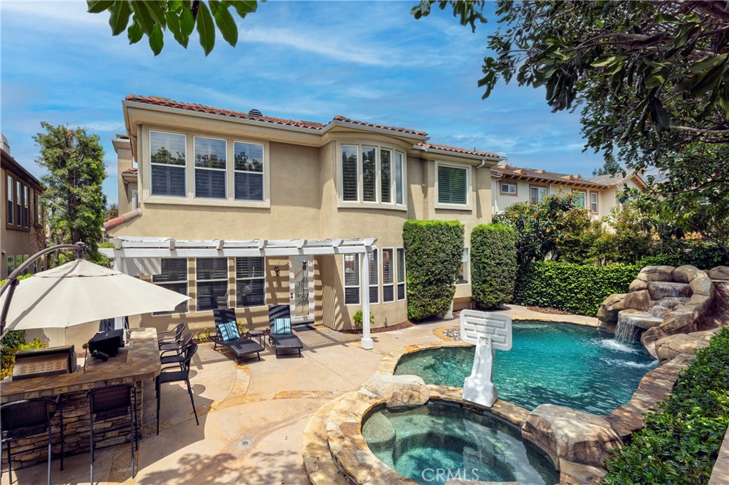 10 Spring Property Photo