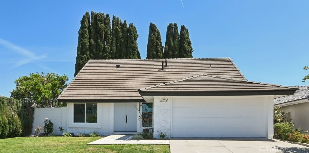 14942 Dahlquist Road Property Photo 1