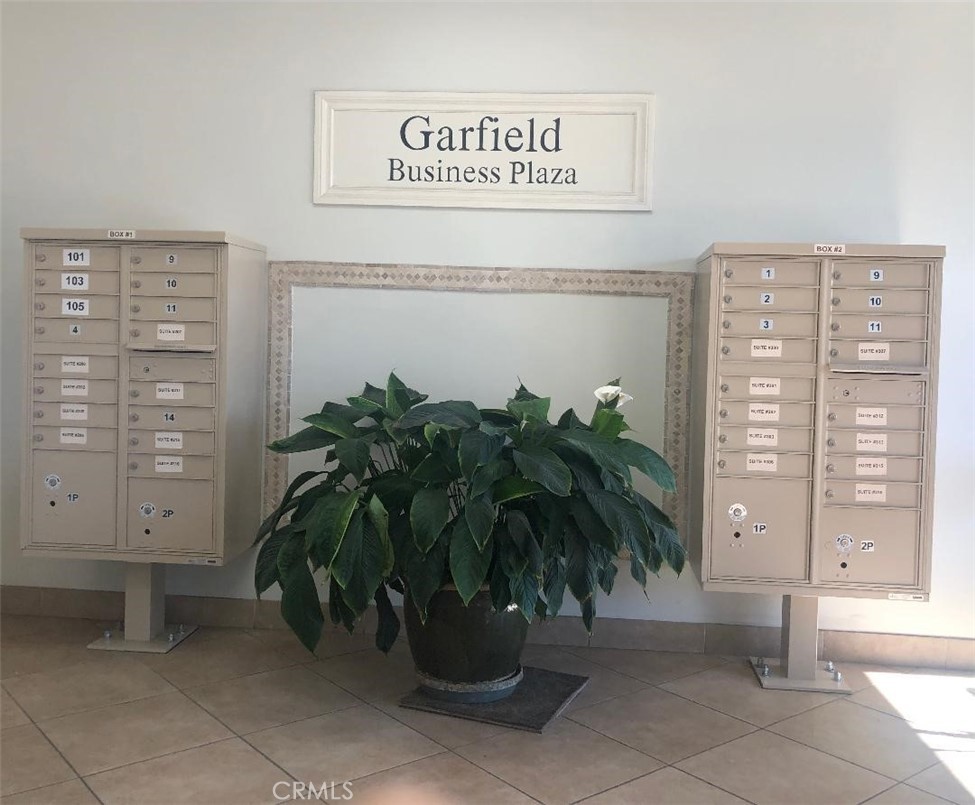 9042 Garfield Avenue Property Photo 2