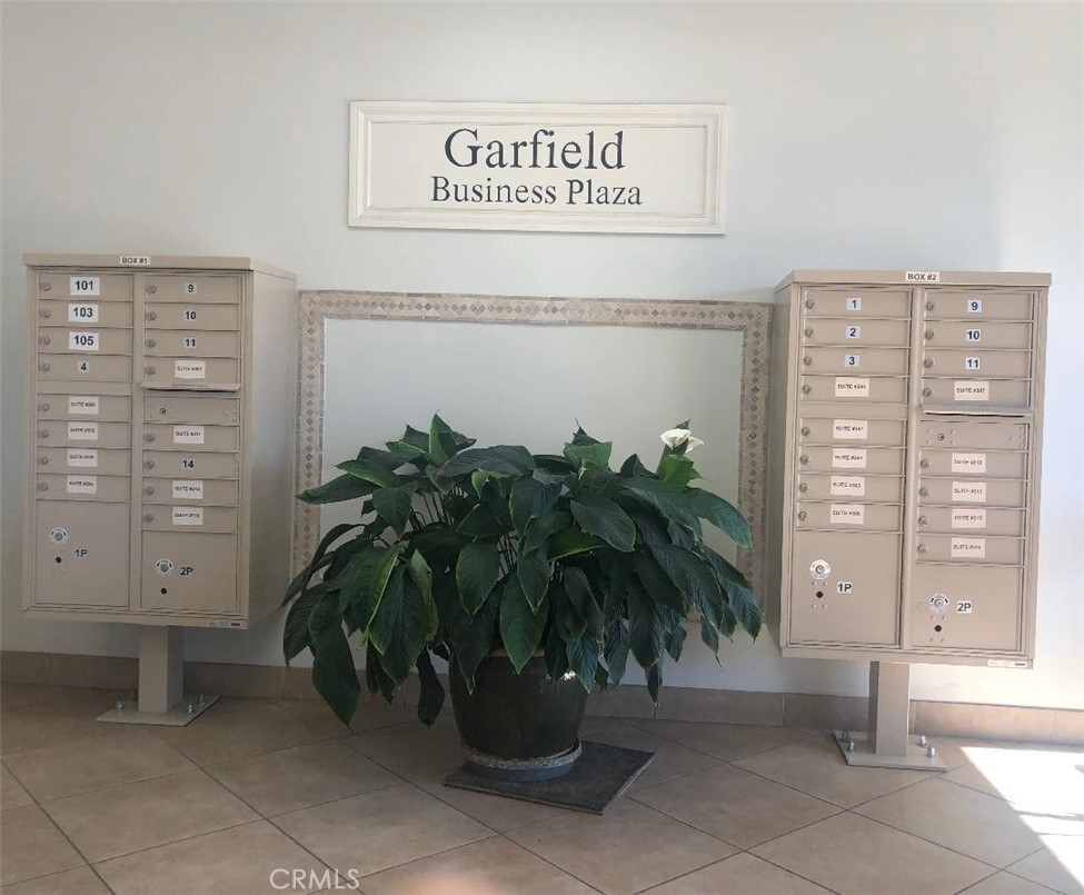 9042 Garfield Avenue Property Photo 2