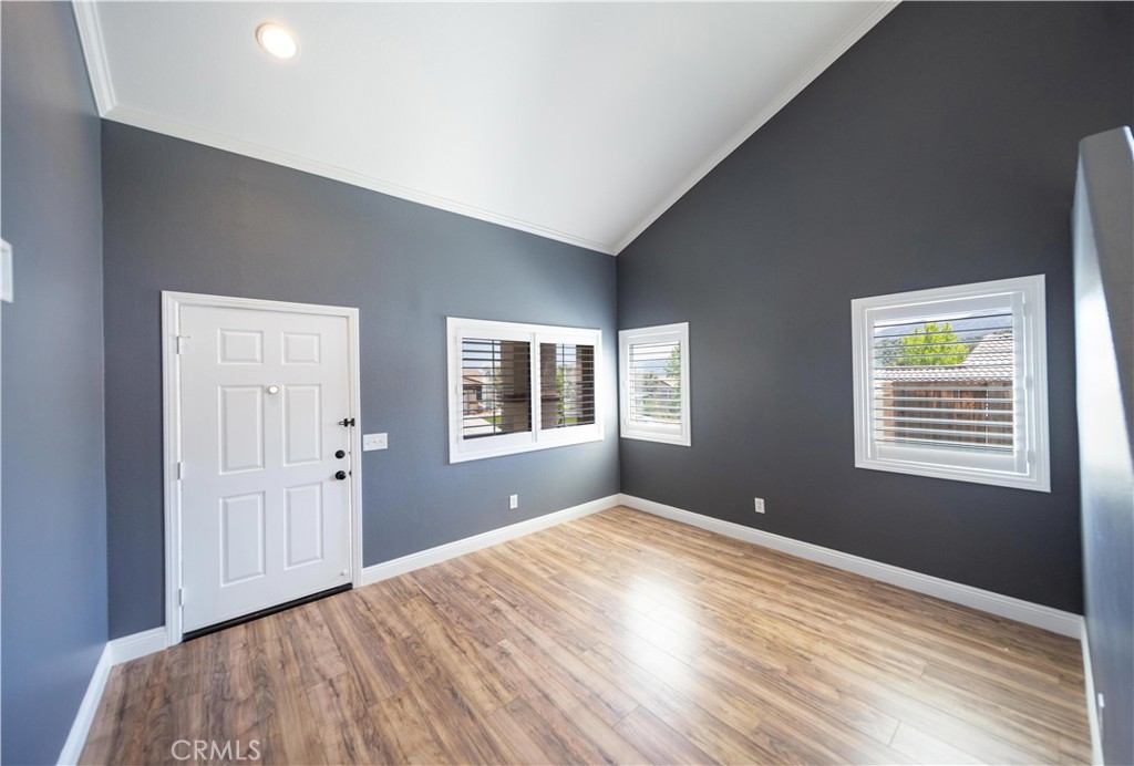 29435 Falling Leaf Drive Property Photo 6