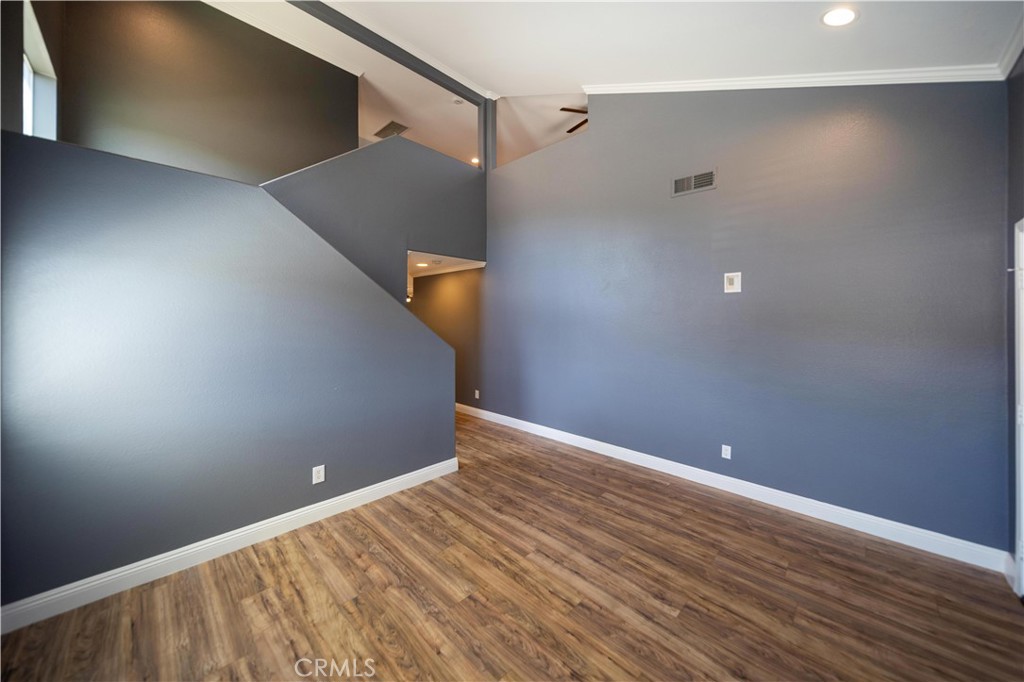 29435 Falling Leaf Drive Property Photo 7