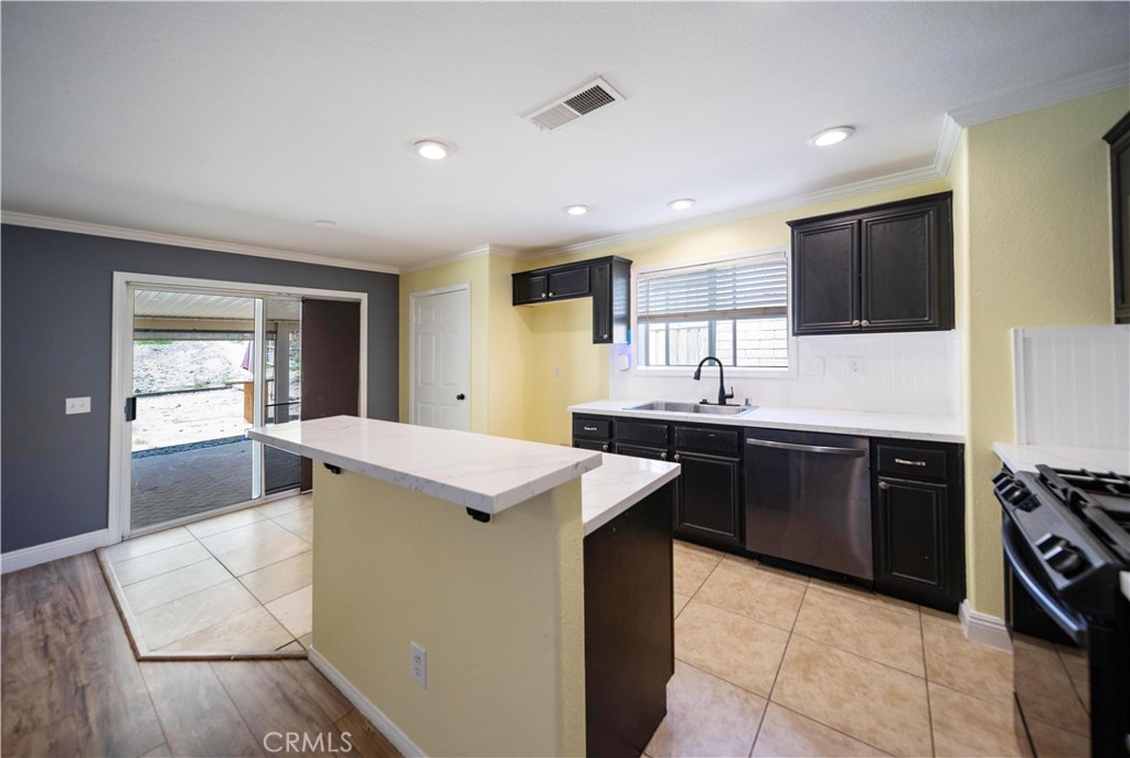 29435 Falling Leaf Drive Property Photo 12