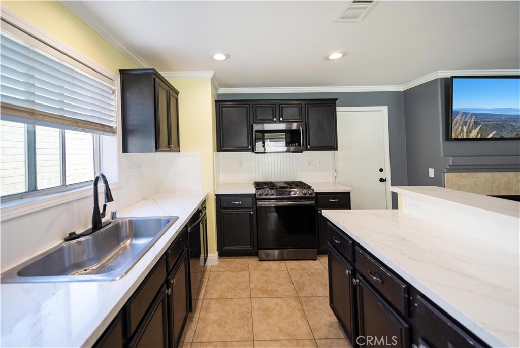 29435 Falling Leaf Drive Property Photo 15
