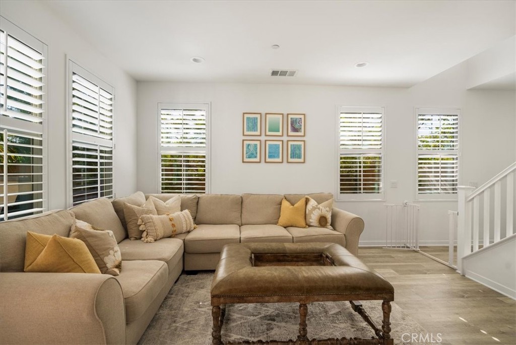 949 Sunlit Lane Property Photo 7