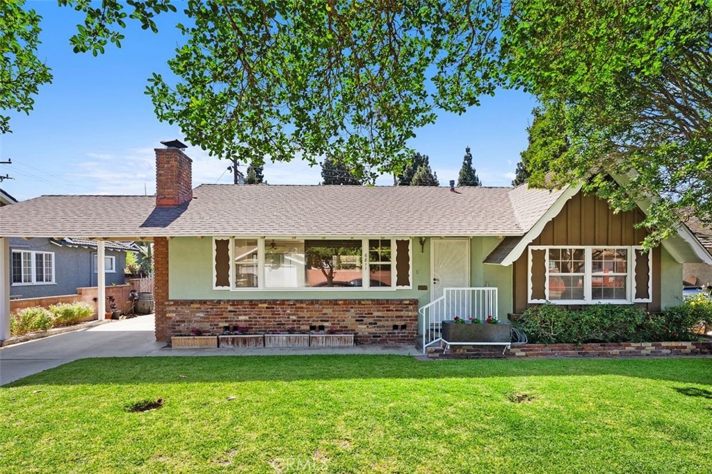 6811 Myrtle Avenue Property Photo
