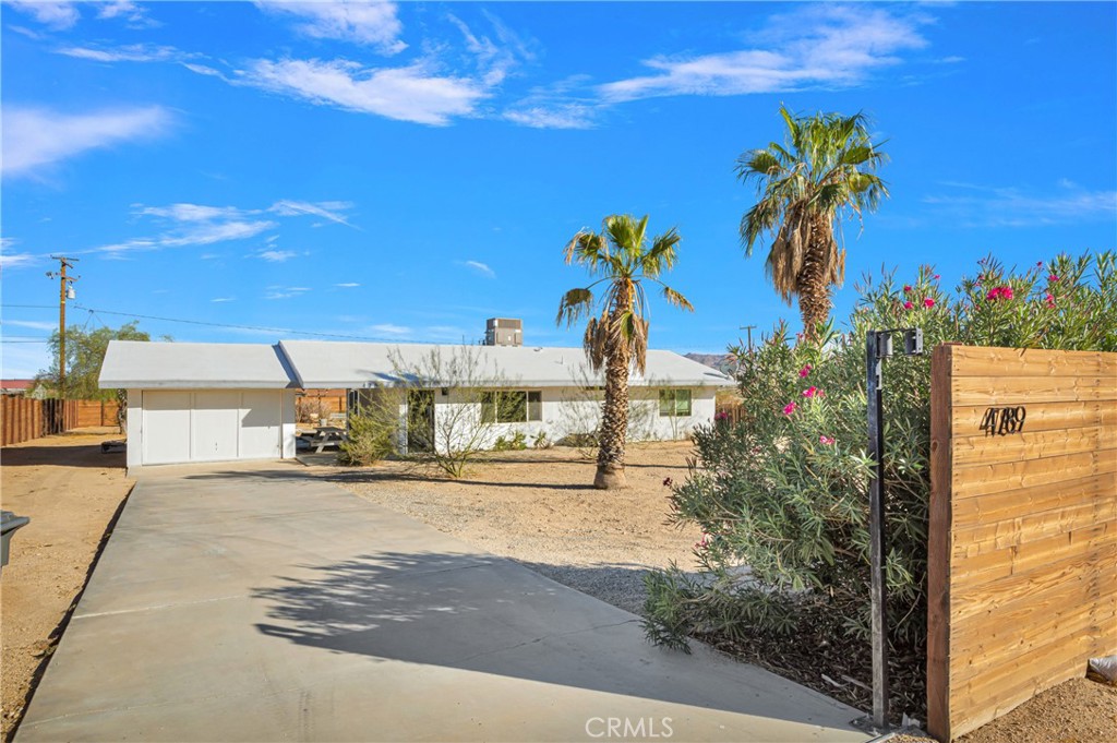 4789 Avenida Del Sol Property Photo 1