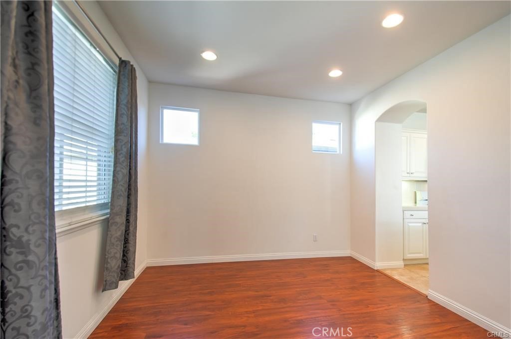 8 Silvermaple Property Photo 10