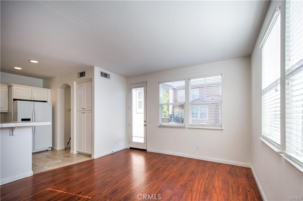 8 Silvermaple Property Photo 14