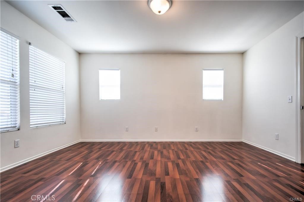 8 Silvermaple Property Photo 33