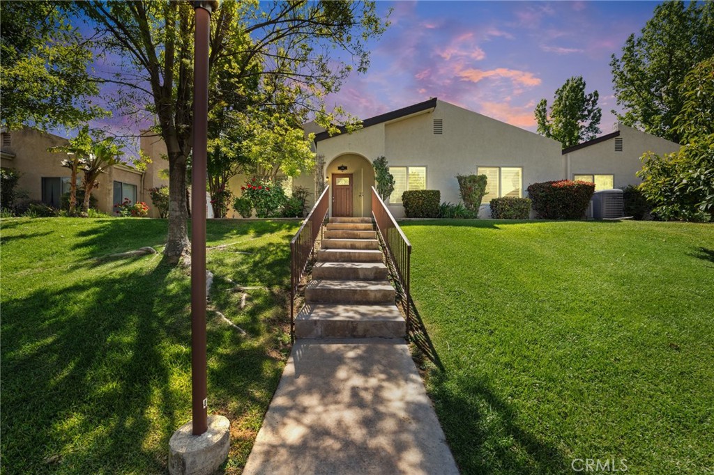 1032 Ardmore Circle Property Photo