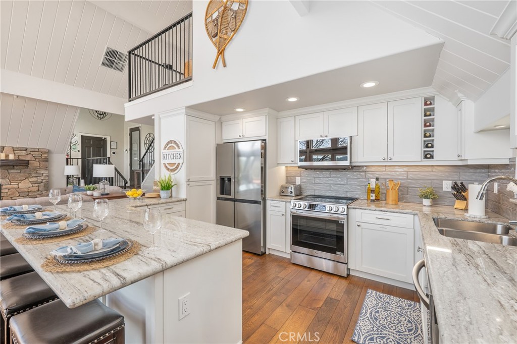 27550 North Bay Road Property Photo 17
