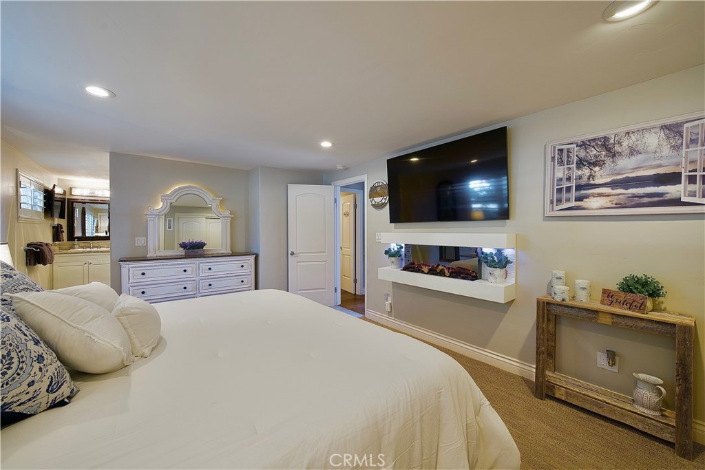 27550 North Bay Road Property Photo 20