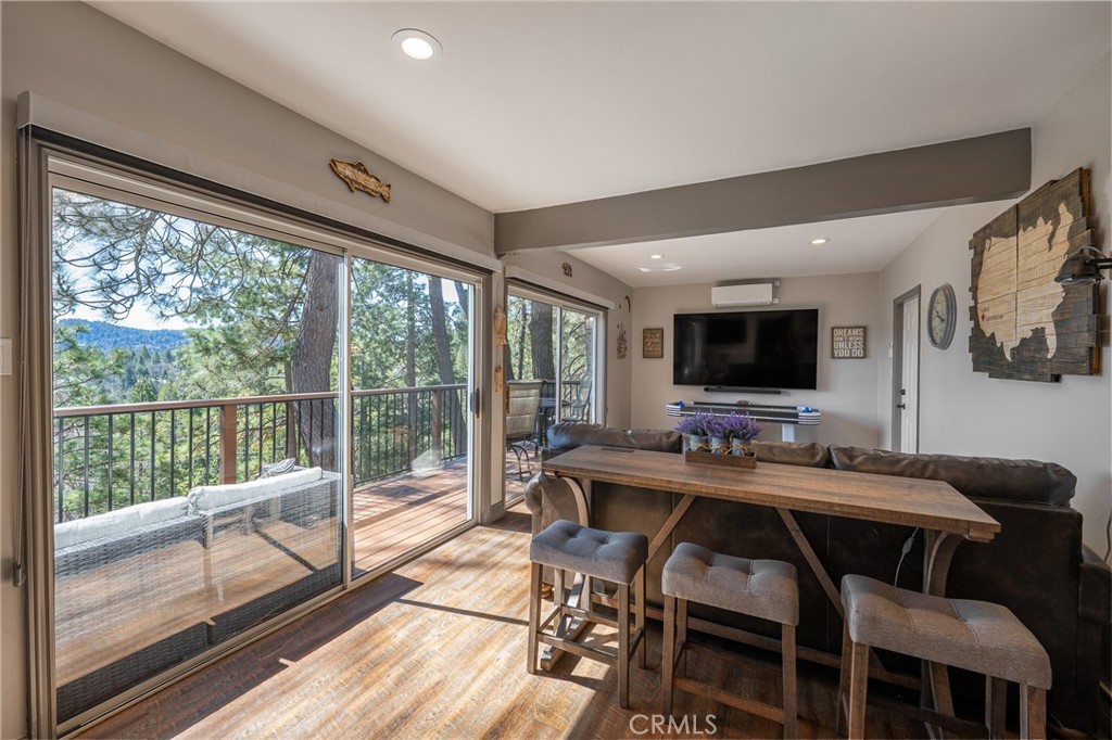 27550 North Bay Road Property Photo 36