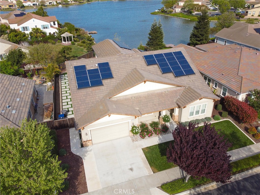 109 Clear Lake Court Property Photo 1