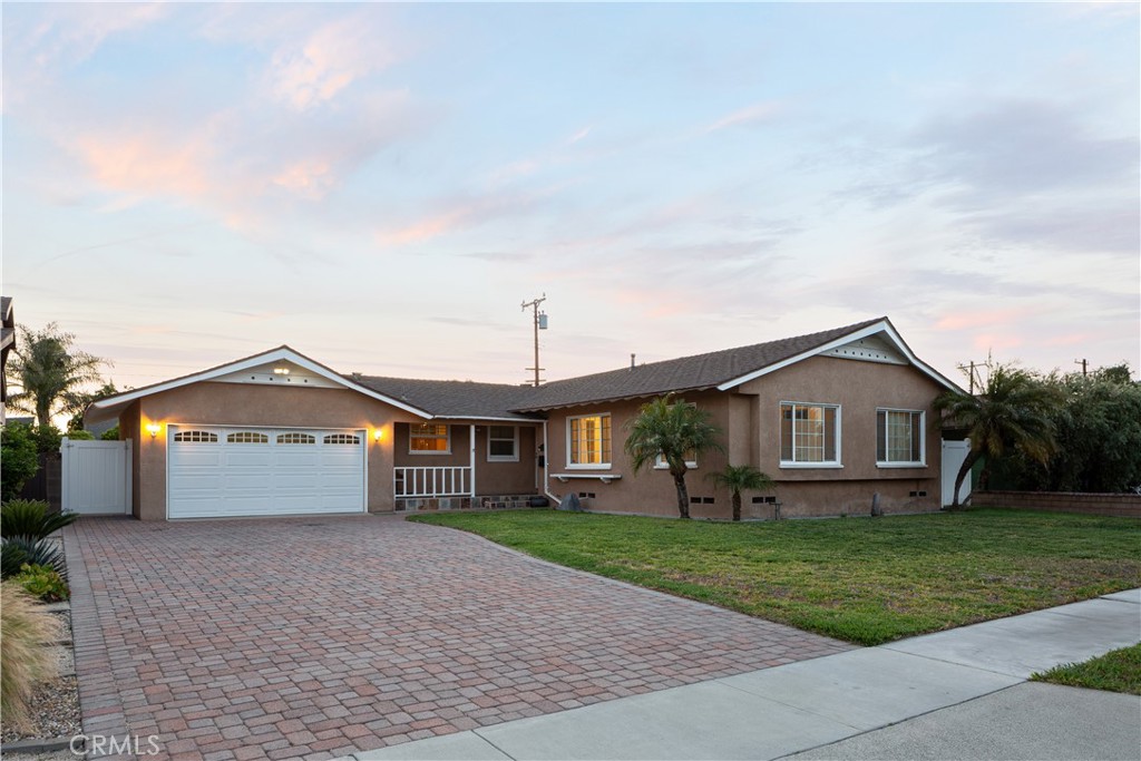 521 S Dustin Pl Property Photo