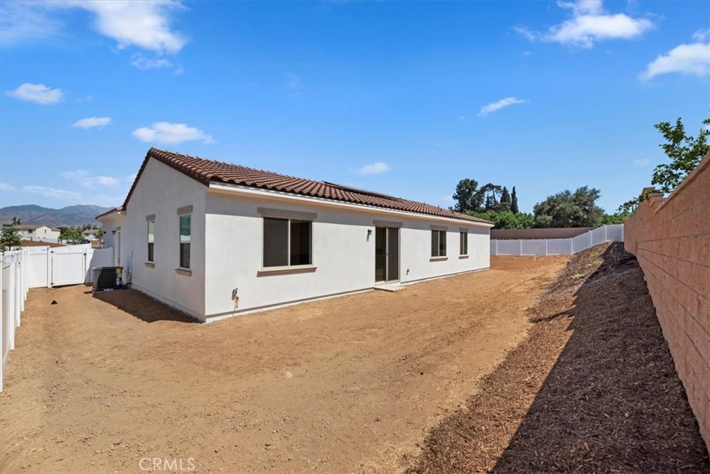 1432 Moore Street Property Photo 20