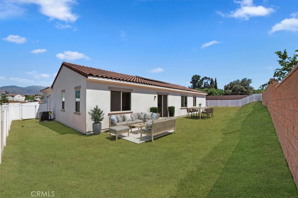 1432 Moore Street Property Photo 21