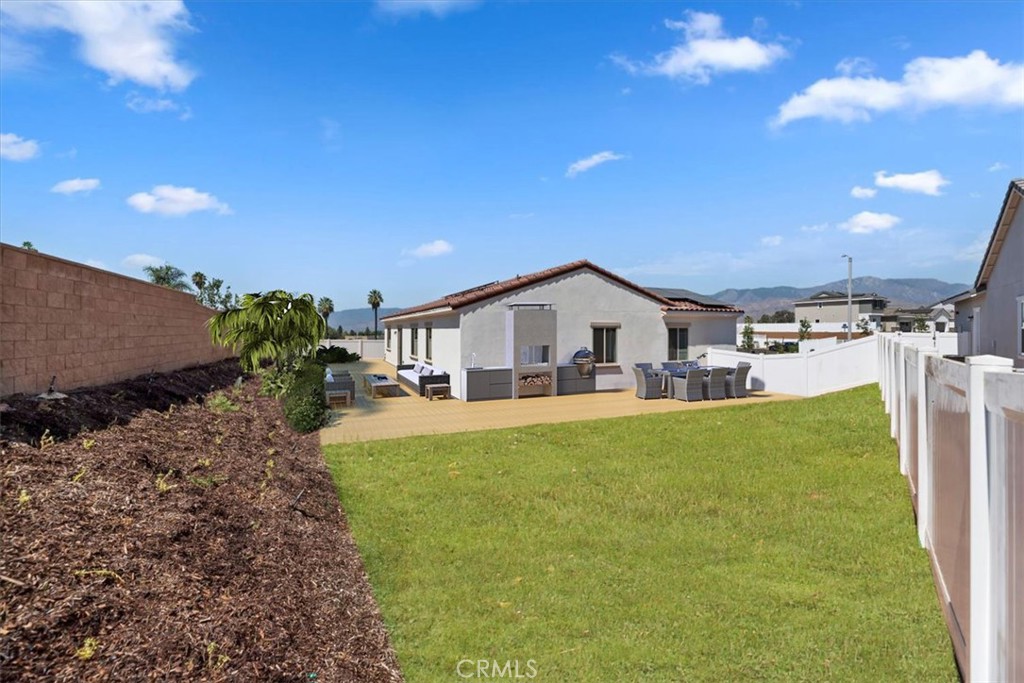 1432 Moore Street Property Photo 23