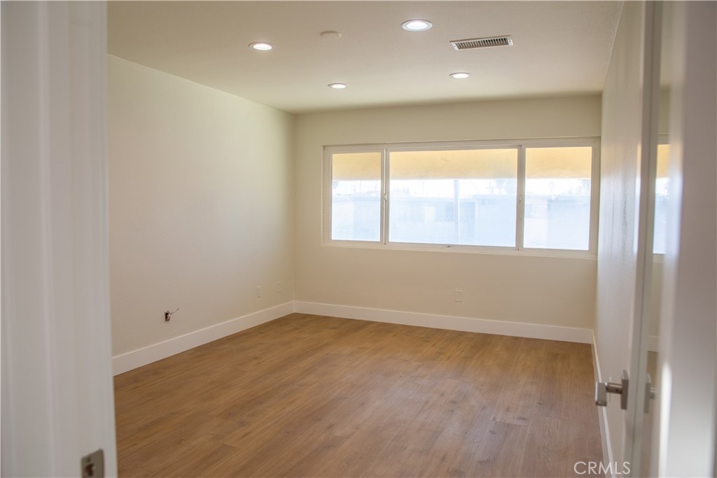 540 N El Camino Real Property Photo 8