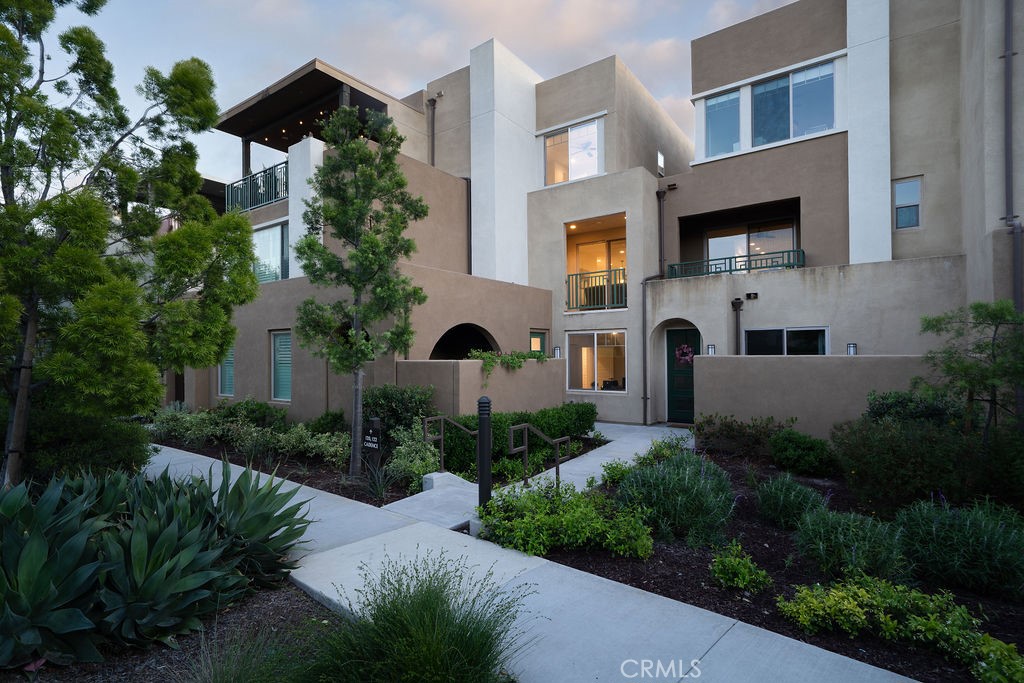 122 Cadence Property Photo 1